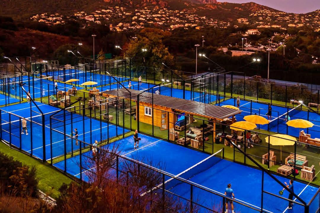 Saint-Raphaël Agay Cap Esterel, Le Village Belvedere T2 Climatise Rez-De-Jardin, Vue Mer, Piscine Et Parking Inclus מראה חיצוני תמונה